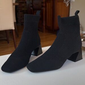 Elegant Black Knit Square Toe Ankle Booties